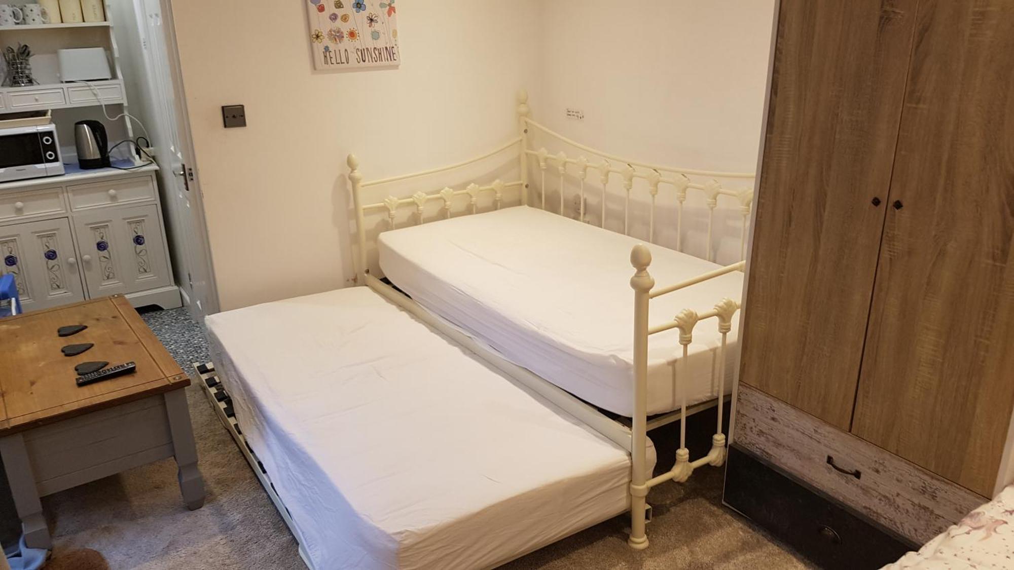 לונדון Urban Log Cabin Near Zone 2 Tube חדר תמונה